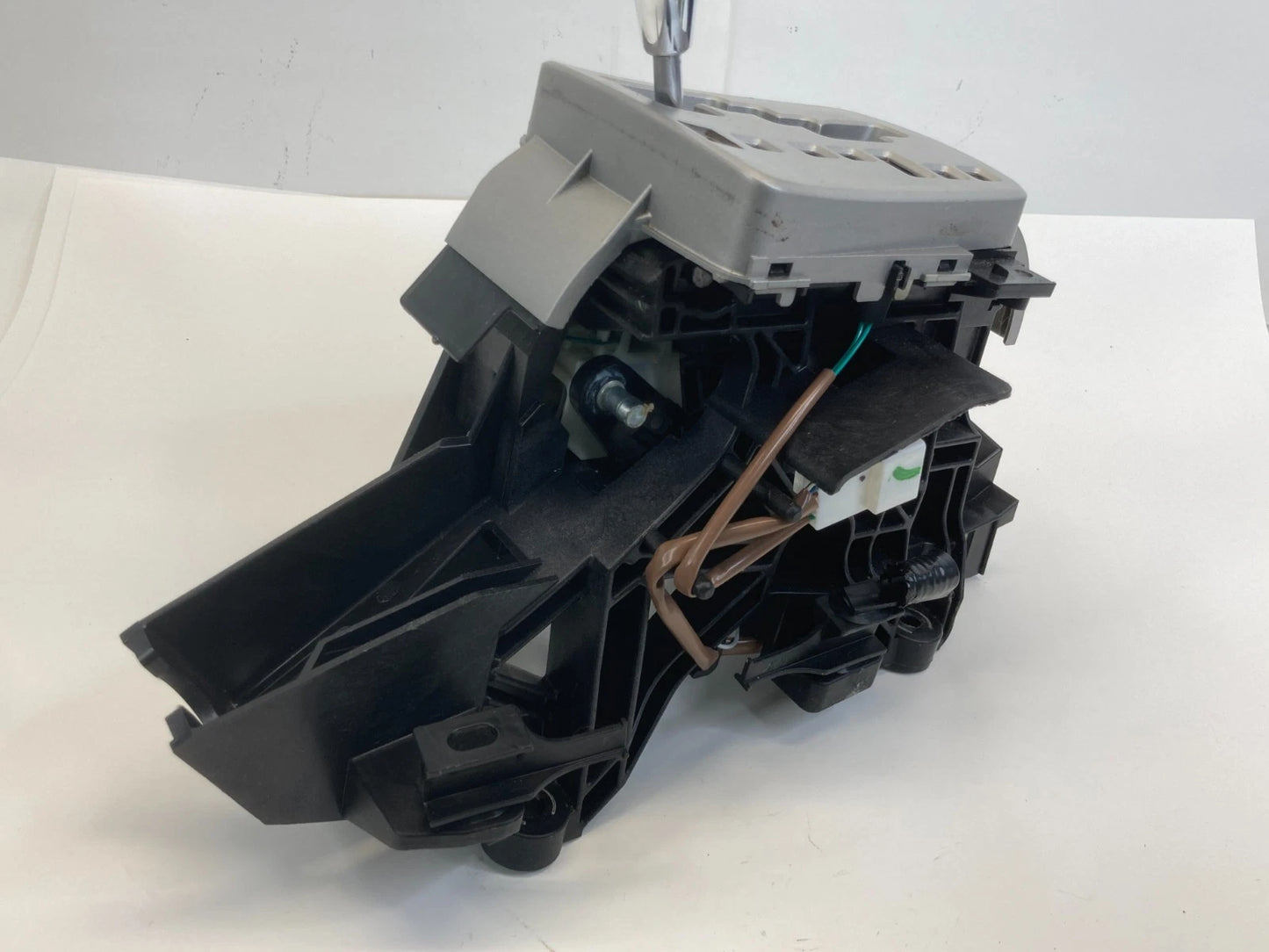 2009-2013 TOYOTA COROLLA A/T FLOOR GEAR SELECTOR SHIFT SHIFTER LEVER INDICATOR