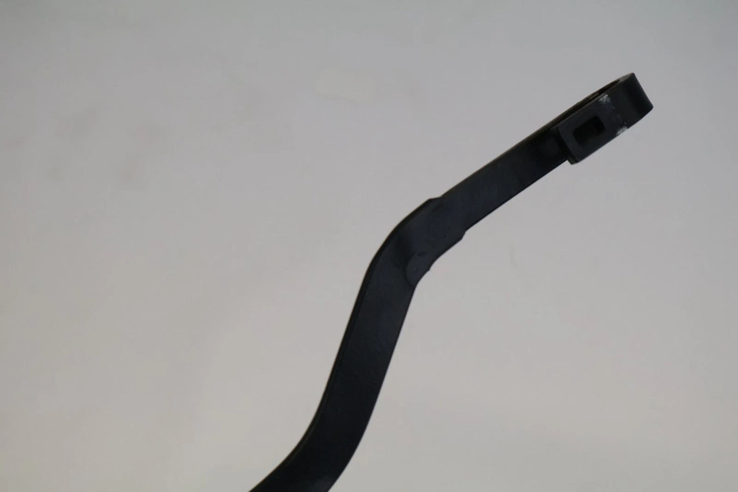 2012-2017 HYUNDAI ACCENT FRONT LEFT & RIGHT WINDSHIELD WIPER ARMS SET OEM