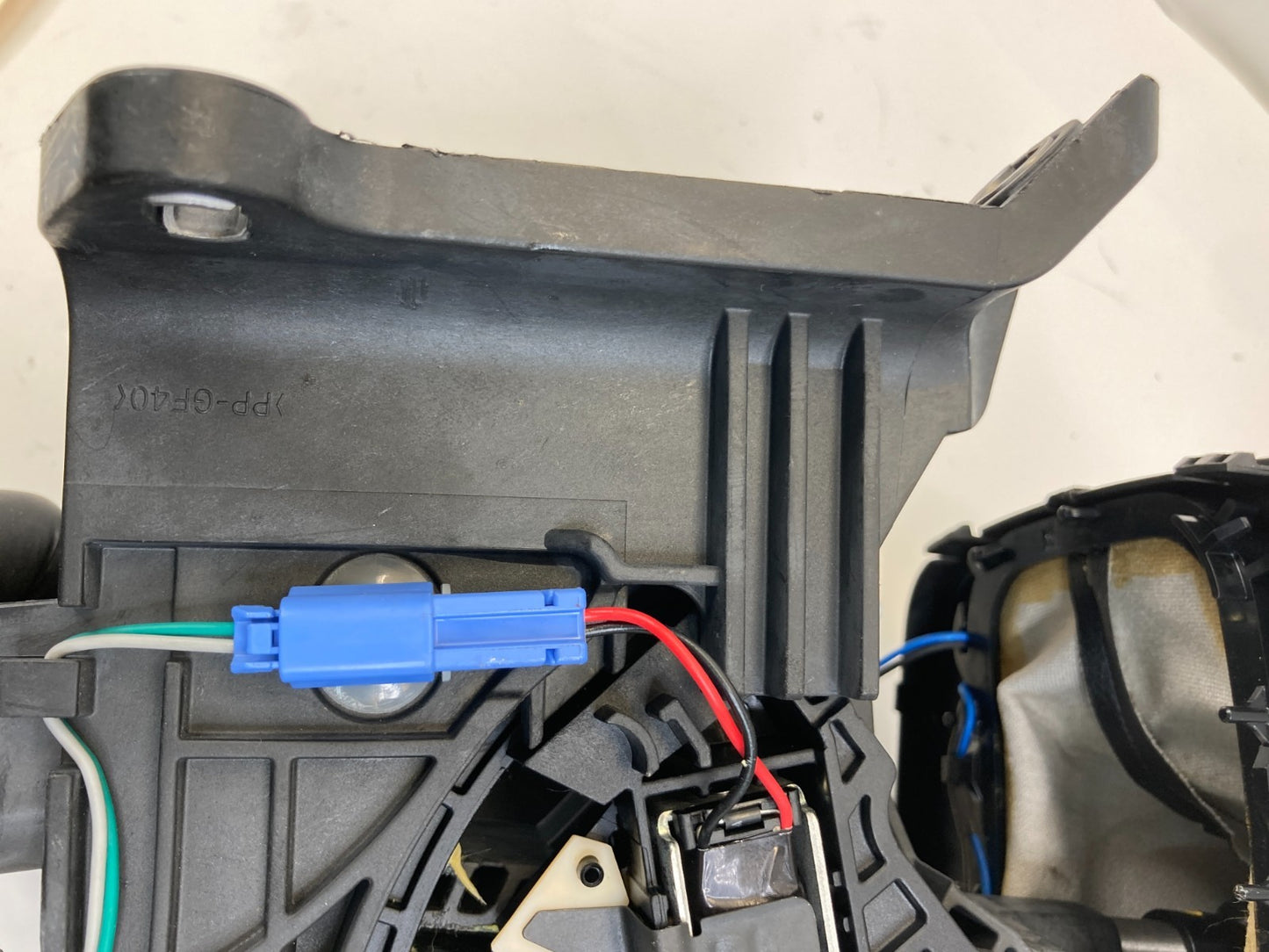 2013-2018 Ford C-Max Automatic Transmission Floor Gear Shifter Lever Handle Assy