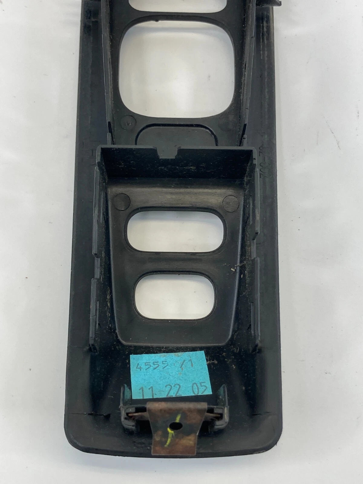 2004-2006 CADILLAC SRX FRONT LEFT DRIVER DOOR WINDOW SWITCH BEZEL COVER TRIM OEM