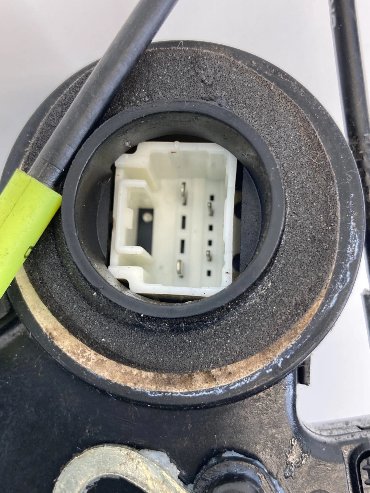 2004-2008 TOYOTA COROLLA REAR LEFT SIDE DOOR LOCK LATCH ACTUATOR ASSEMBLY OEM