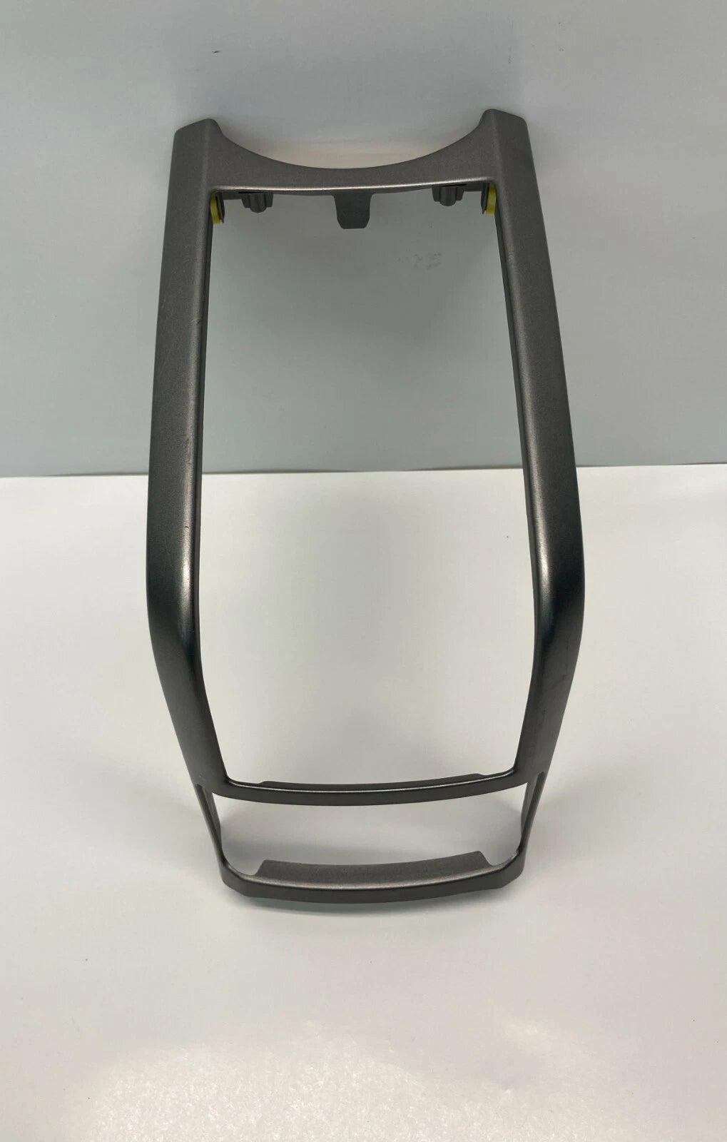 04-06 TOYOTA PRIUS CENTER CONSOLE UPPER CUP HOLDER TRIM BEZEL PANEL 5880447010