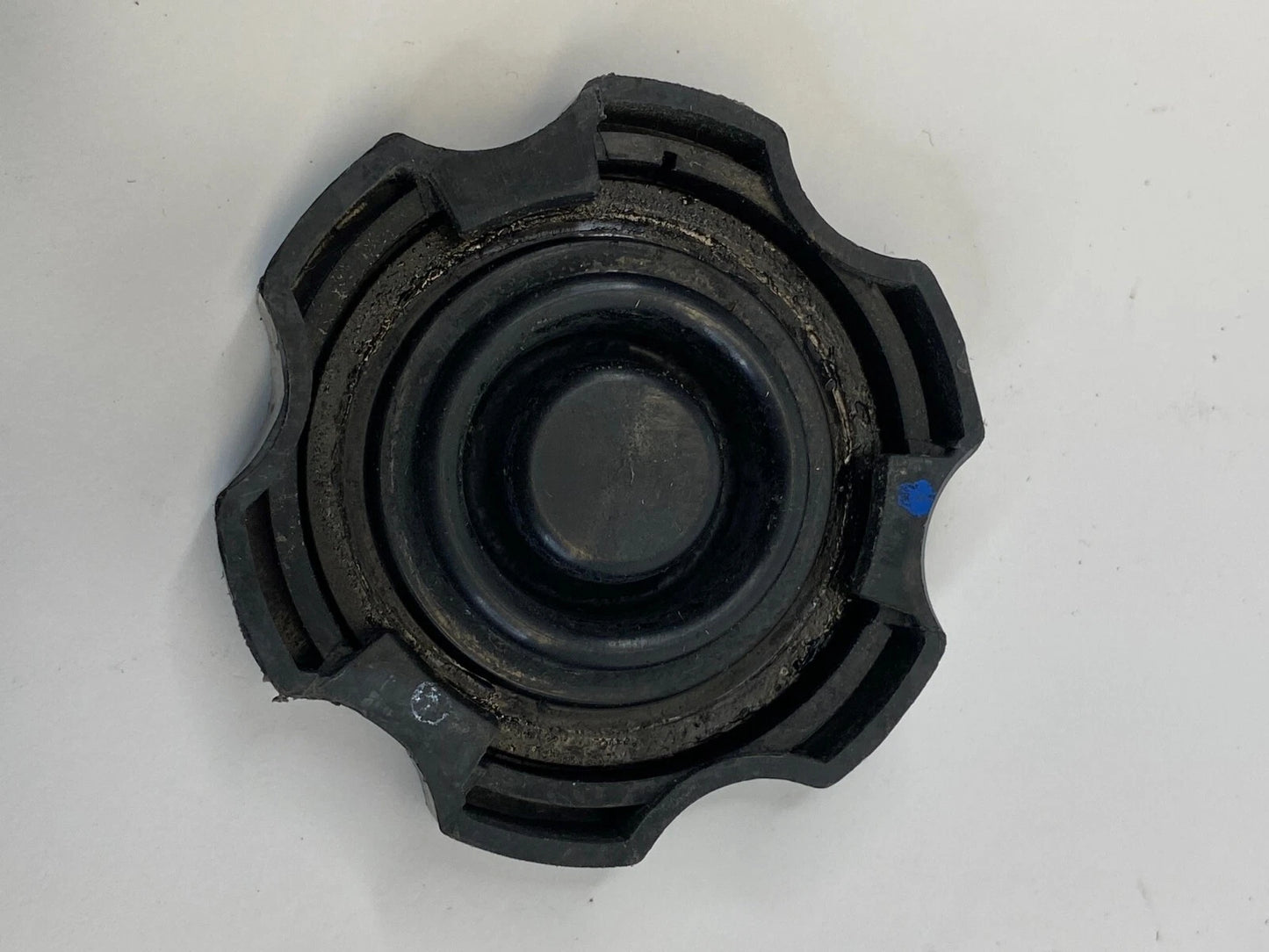 2008-2017 BUICK ENCLAVE MASTER CYLINDER FLUID TANK RESERVOIR TOP CAP COVER OEM