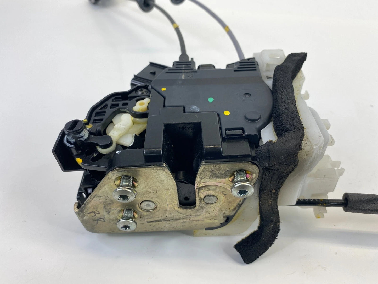 11-16 HYUNDAI ELANTRA REAR RIGHT PASSENGER SIDE DOOR LOCK LATCH 81420-3X010 OEM