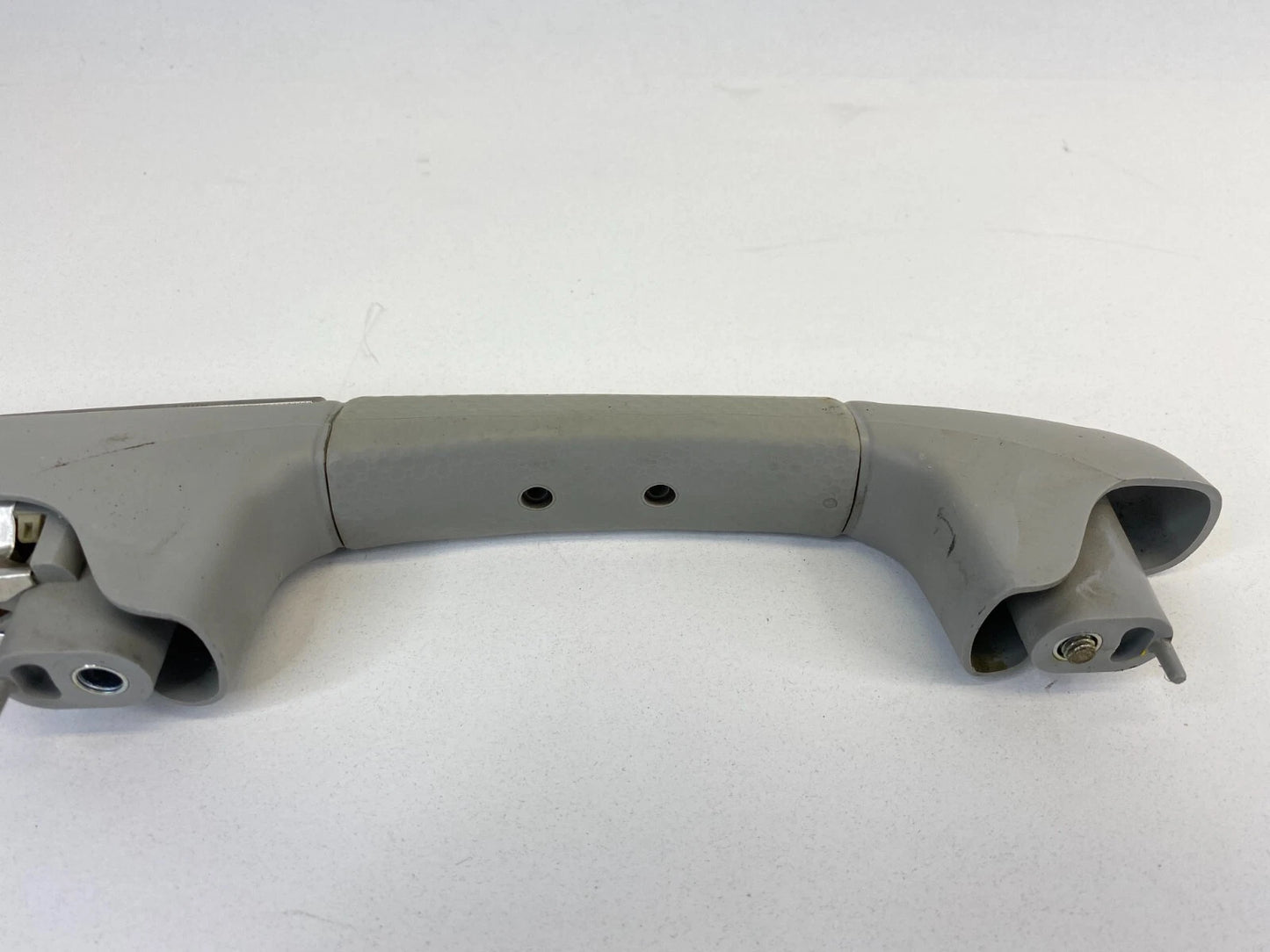 03-05 HONDA PILOT 2ND ROW REAR LEFT ROOF GRAB GRIP HANDLE ASSIST BAR W/ LIGHT