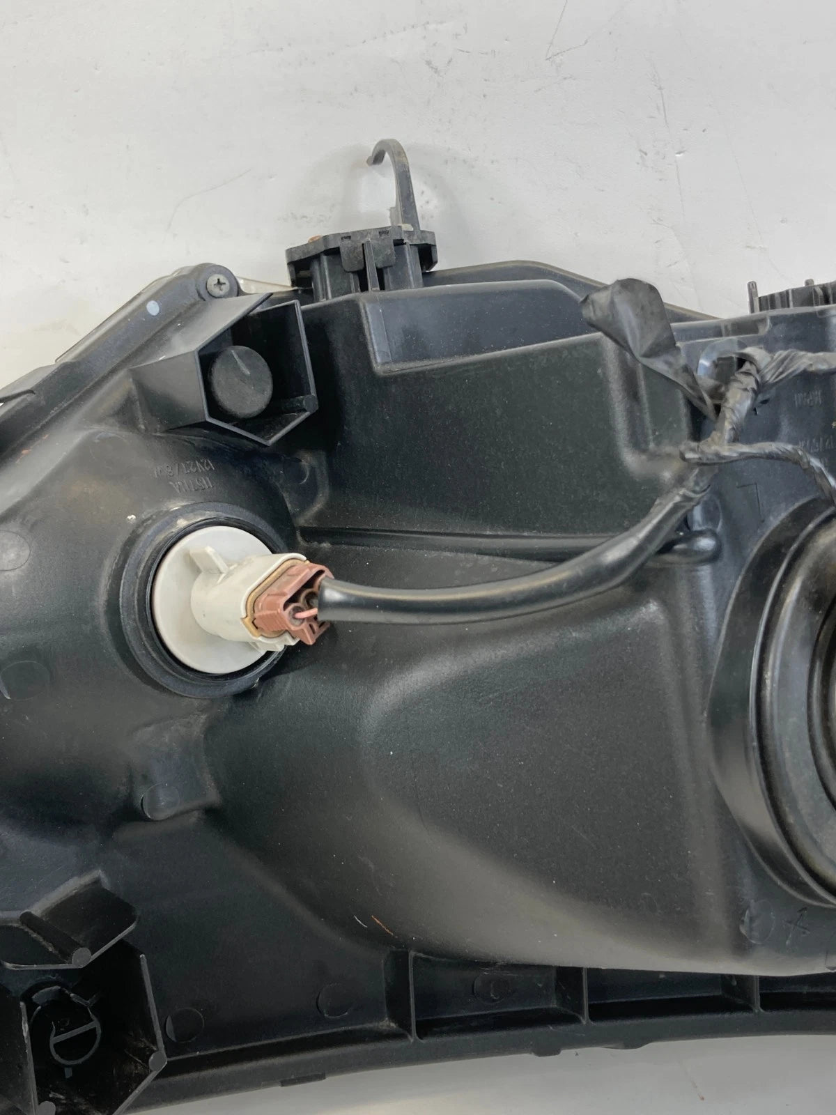 2012-2017 Nissan Quest Front Left Driver Headlight Headlamp Halogen OEM