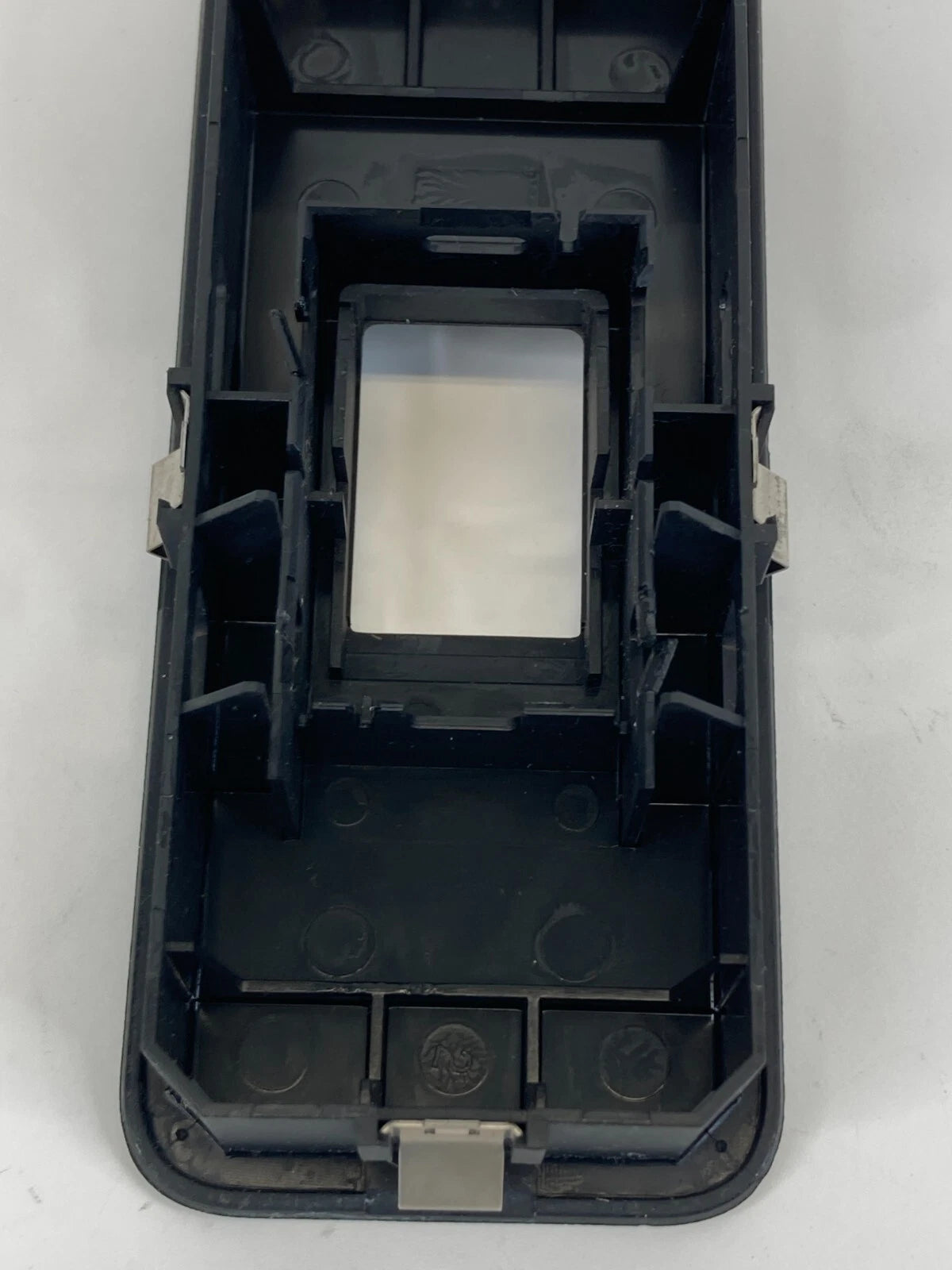 06-09 LAND ROVER RANGE ROVER SPORT FRONT RIGHT DOOR WINDOW SWITCH BEZEL TRIM OEM