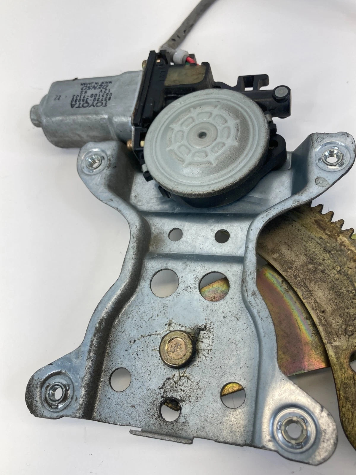 1996-2002 TOYOTA 4RUNNER REAR LEFT SIDE DOOR POWER WINDOW MOTOR W/ REGULATOR OEM