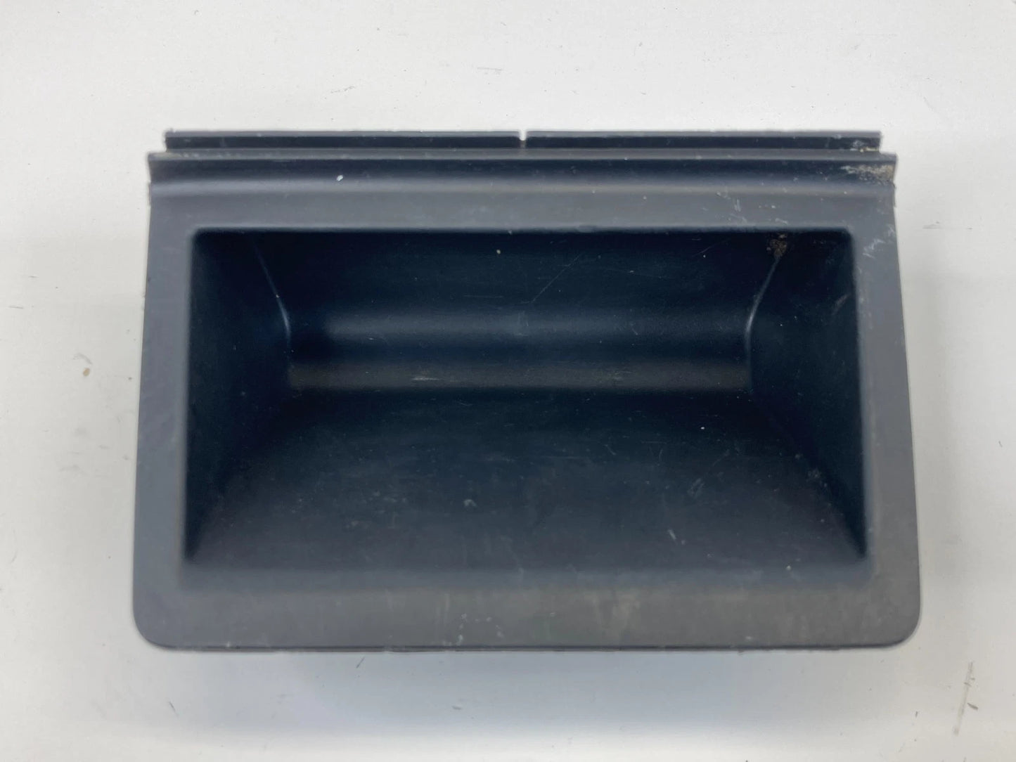 2008-2012 LAND ROVER LR2 CENTER CONSOLE STORAGE COMPARTMENT 6H52-1706B08-ADW OEM