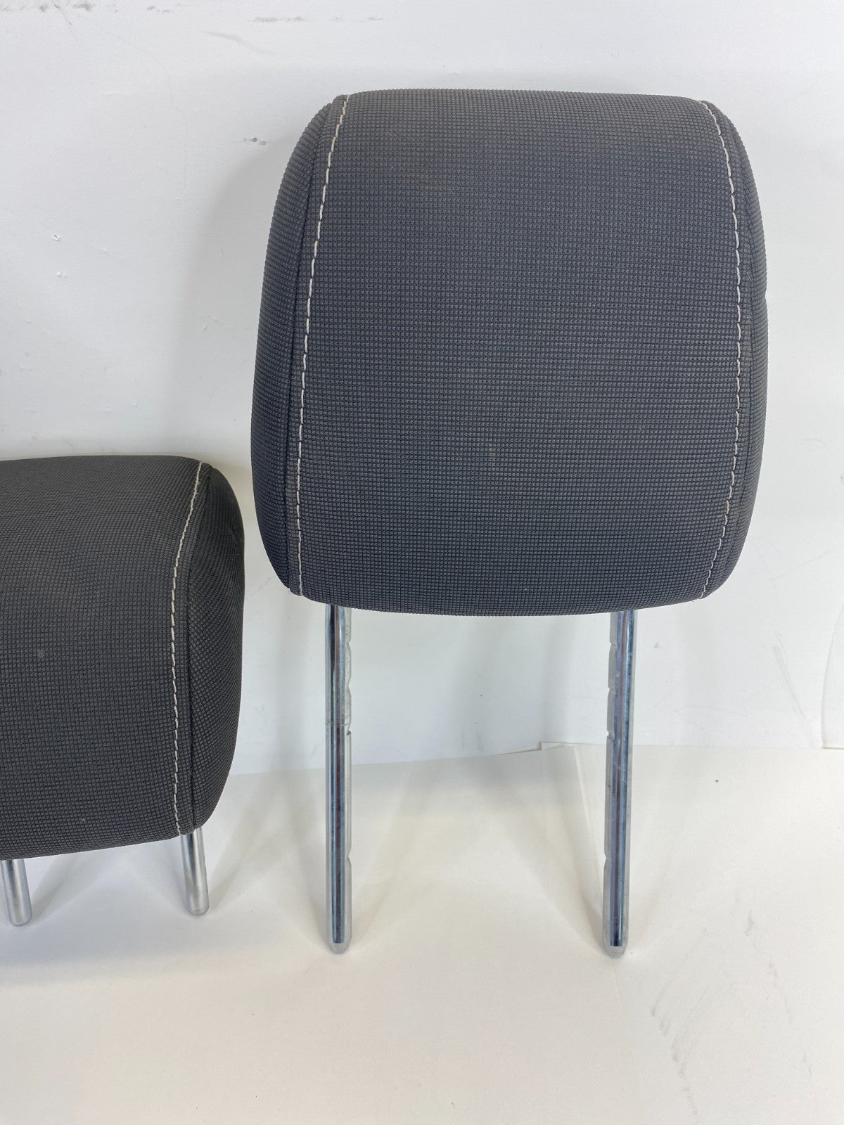 2012-2014 Ford Focus SEDAN Rear Seat Headrest Head Rest Left & Right & Middle