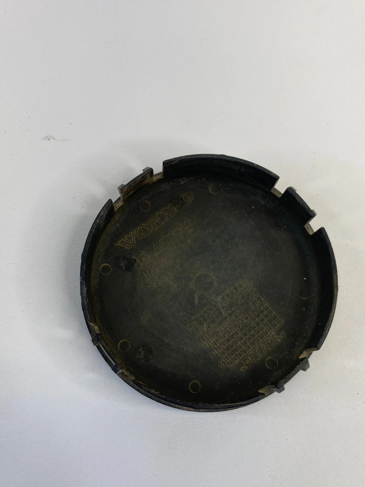 1999-2006 VOLVO S80 S 80 WHEEL RIM CENTER HUB CAP HUBCAP COVER LOGO 8646379 OEM