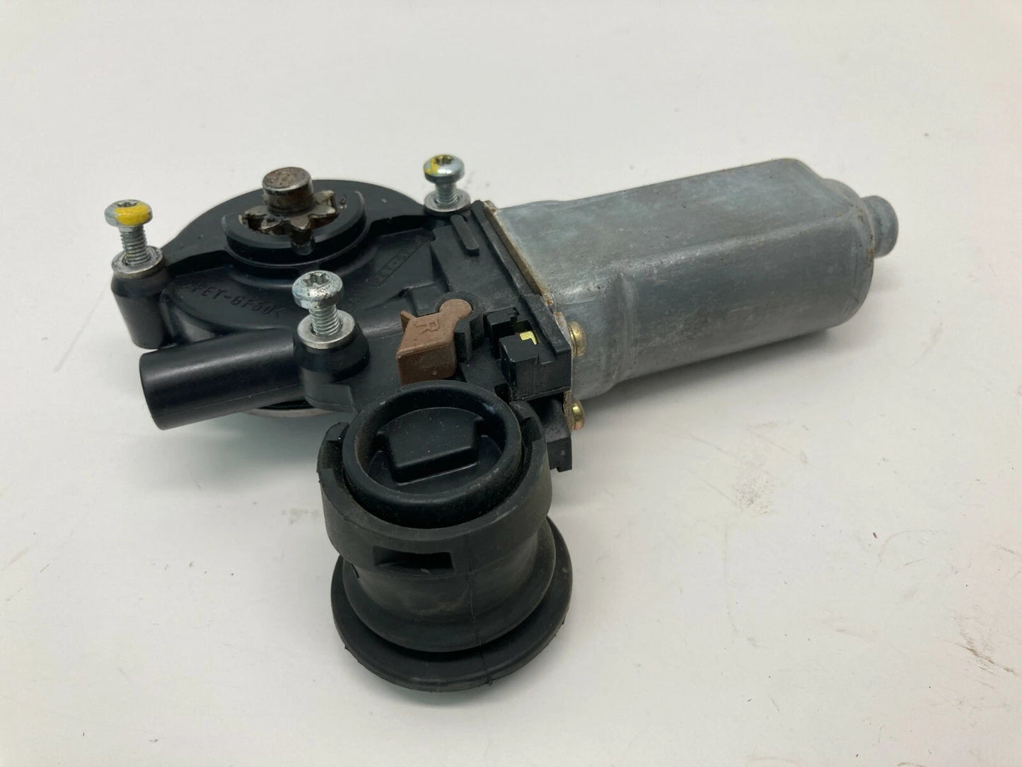 02-06 TOYOTA CAMRY 03-08 MATRIX COROLLA REAR LEFT SIDE WINDOW MOTOR 85710AA050