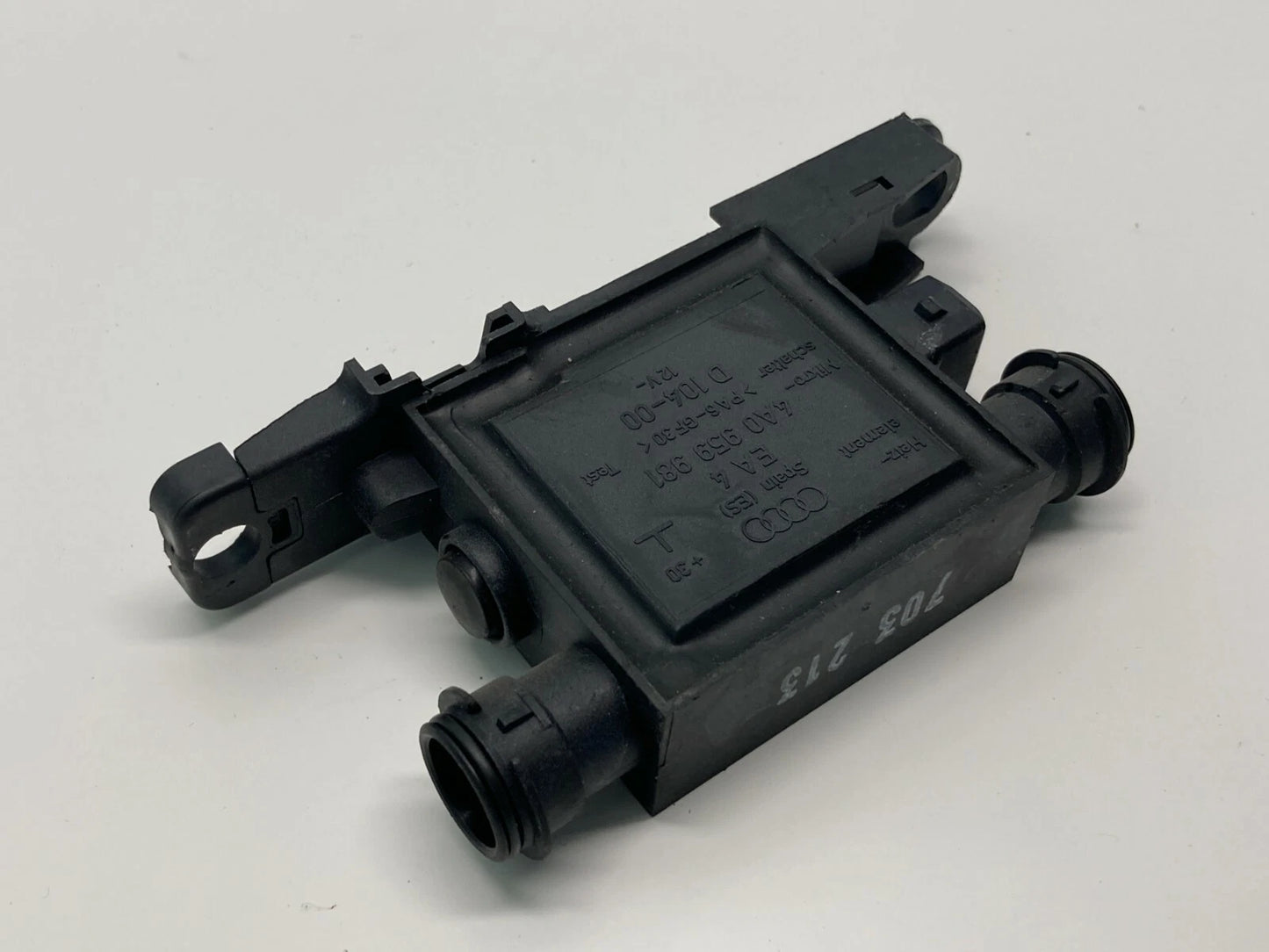 1996-2001 AUDI A4 QUATTRO HEATED FRONT DOOR LOCK CONTROL MODULE 4A0959981 OEM