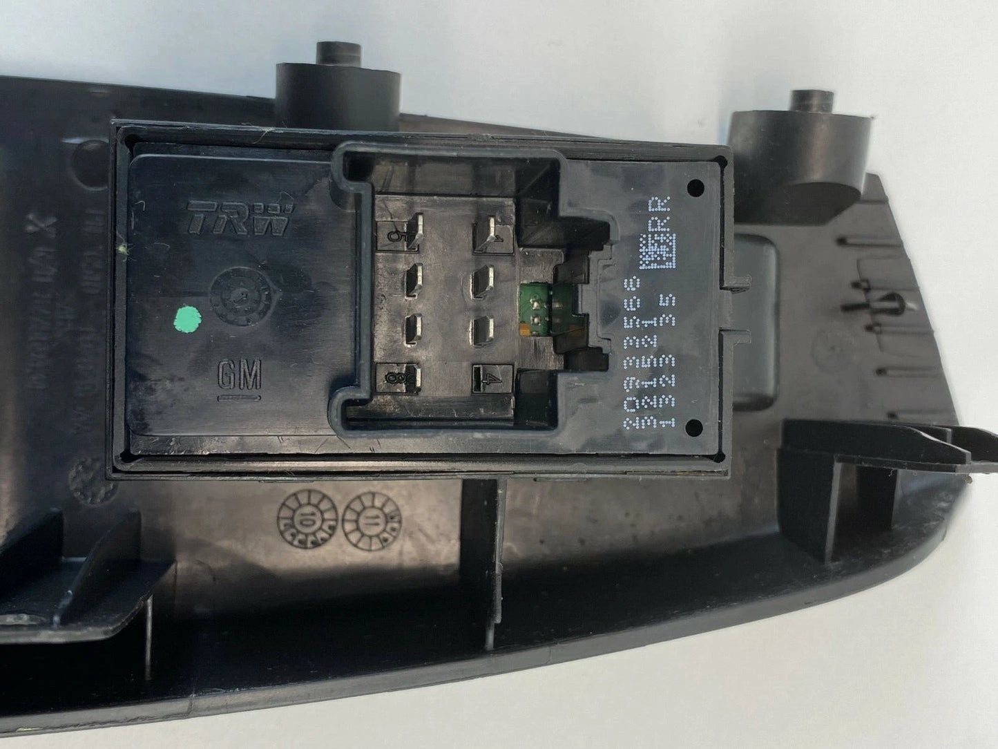 11-16 CHEVY CRUZE REAR RIGHT DOOR WINDOW CONTROL SWITCH 20933566 OEM