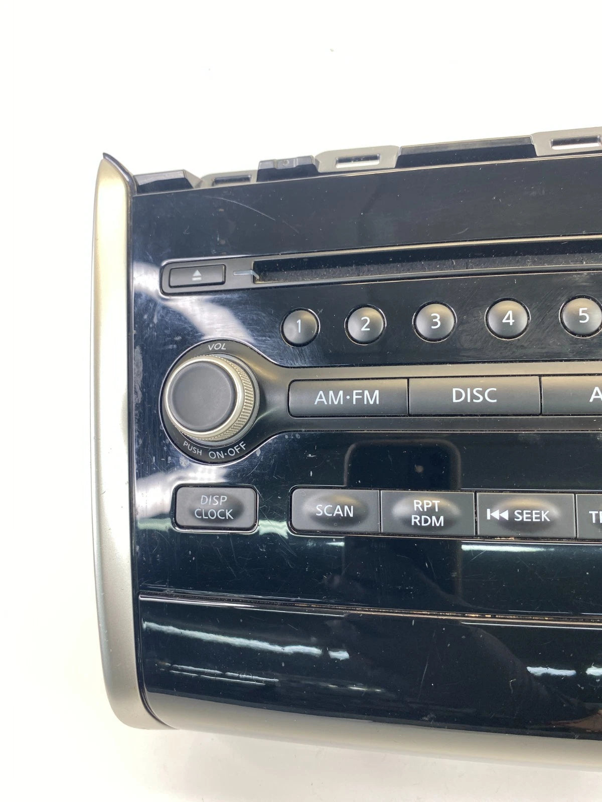 2013-2016 Nissan Pathfinder Radio AM/FM AUX CD Player Receiver Assy 28185-3KA1A