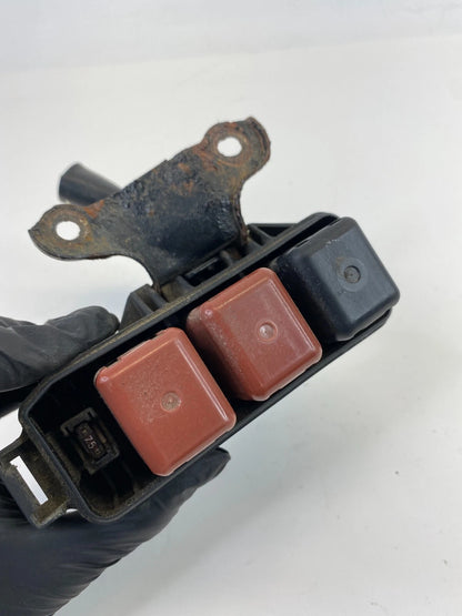 1999-2003 LEXUS RX300 3.0L ENGINE SMALL FUSE BOX RELAY PANEL OEM 9098704002