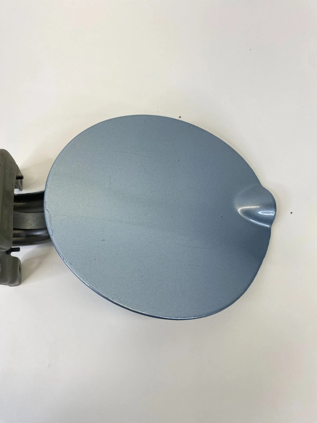 2008-2012 FORD ESCAPE FUEL FILLER DOOR TANK COVER FUEL DOOR 8L84-78405A26-AC OEM