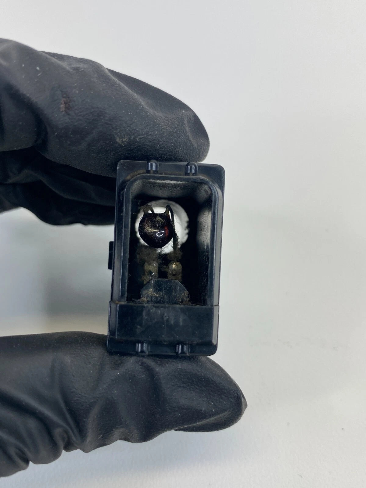 1997-2003 LEXUS ES300 SEDAN CABIN AIR TEMPERATURE AMBIENT SENSOR OEM