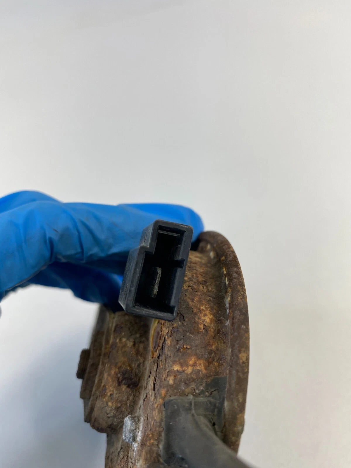 1992-1997 TOYOTA 4RUNNER 92-95 PICKUP LOW PITCH NOTE HORN TONE ALARM SIGNAL OEM