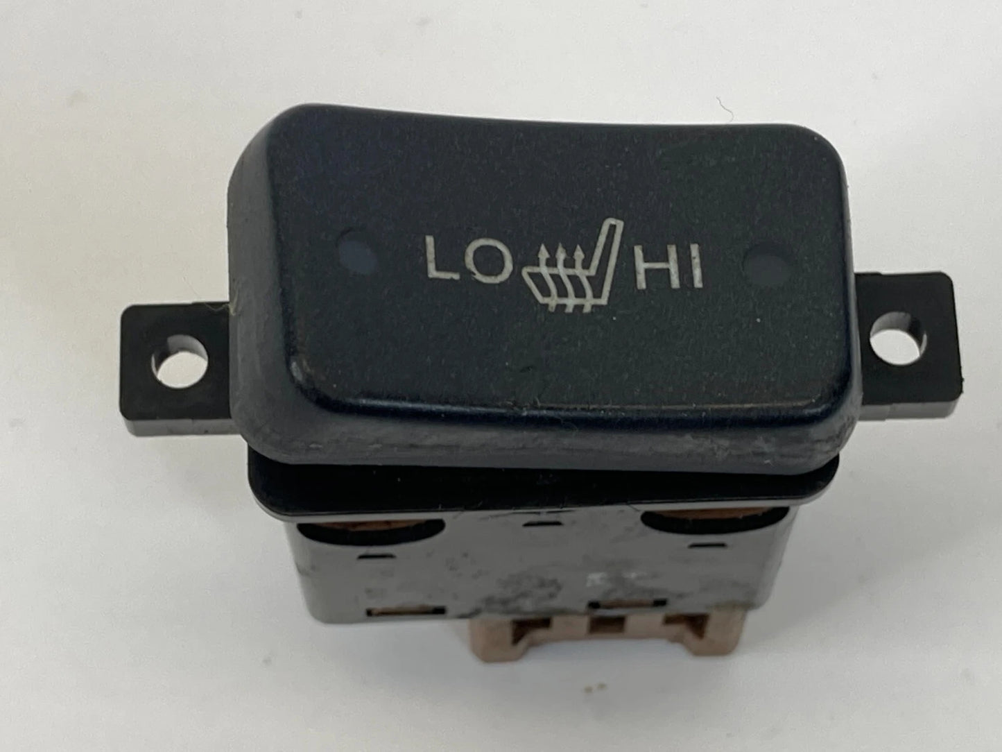 2004-2008 ACURA TL CENTER CONSOLE HEATER SEAT CONTROL SWITCH BUTTON M22831 OEM