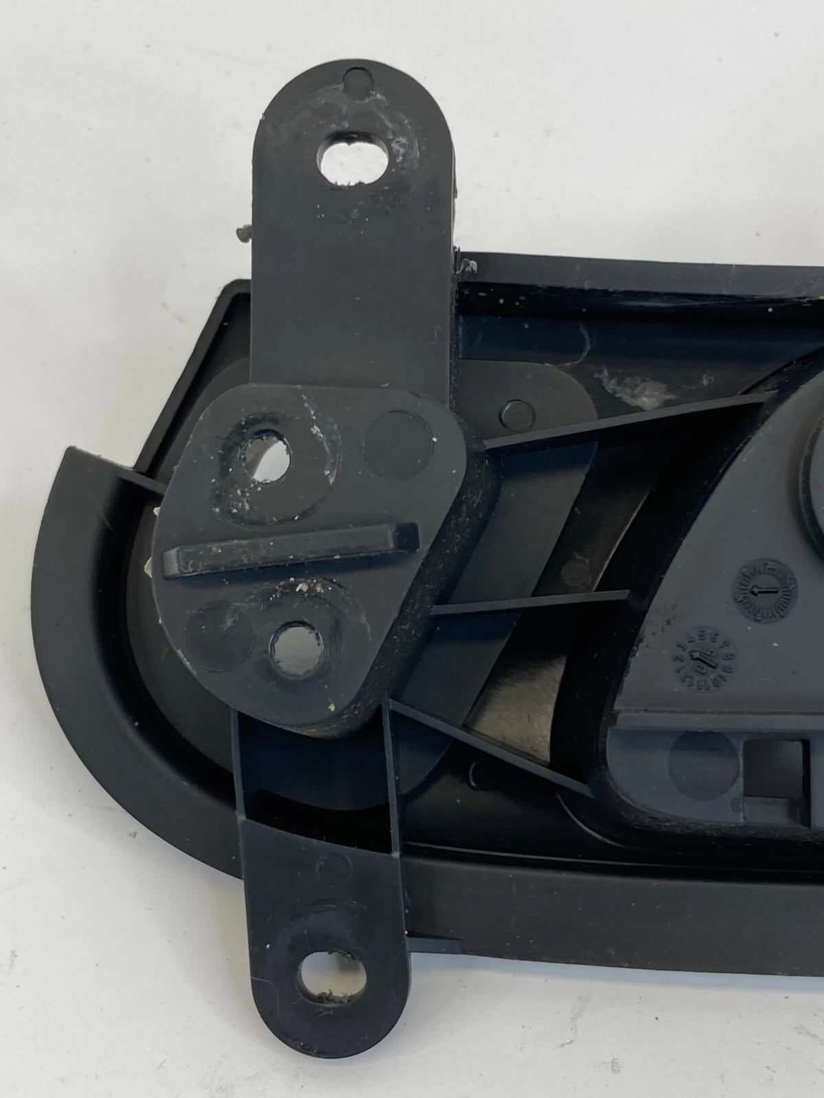 2003-2007 HONDA ACCORD FRONT PASSENGER RIGHT INTERIOR DOOR HANDLE 68614AA OEM