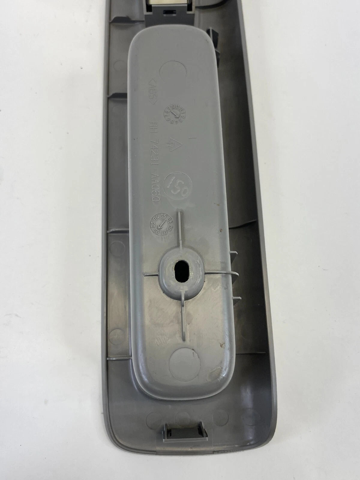 2002-2006 TOYOTA CAMRY FRONT RIGHT SIDE WINDOW SWITCH W/ BEZEL 74231-AA060