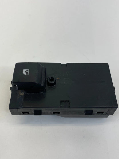 2013-2015 CHEVROLET MALIBU FRONT RIGHT SIDE DOOR POWER WINDOW SWITCH 13305370