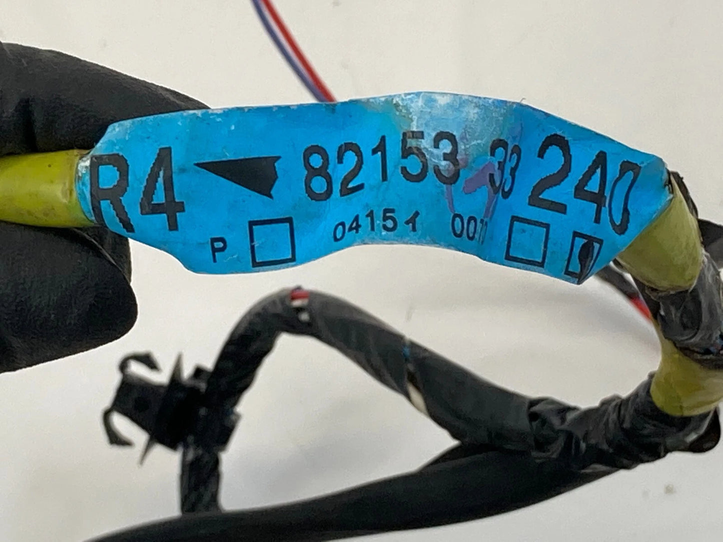 2002 2003 LEXUS ES300 REAR RIGHT BACK DOOR HARNESS WIRING WIRE 82153-33240 OEM