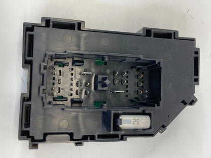 2007 GMC YUKON CHEVY TAHOE INSTRUMENT PANEL FUSE RELAY BOX COMPARTMENT 15839517