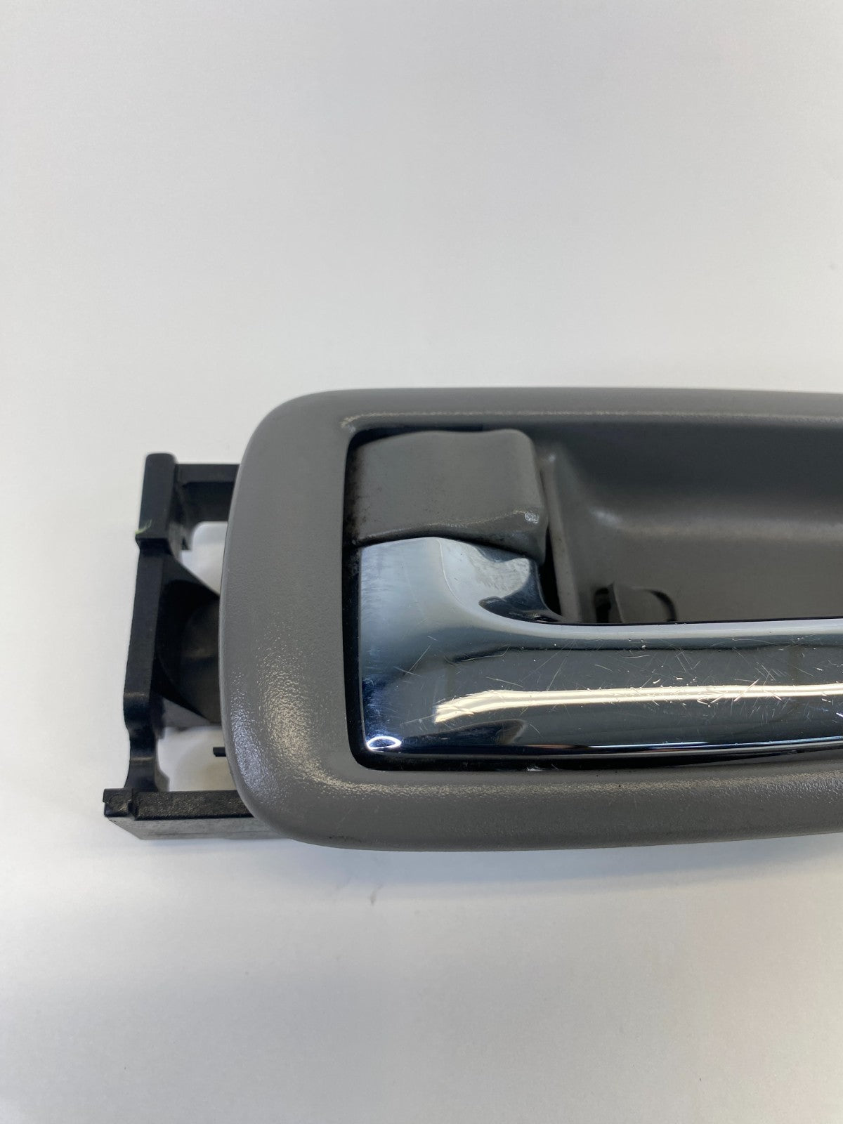 2000-2004 Toyota Avalon Front Left Side Interior Door Handle Assembly OEM