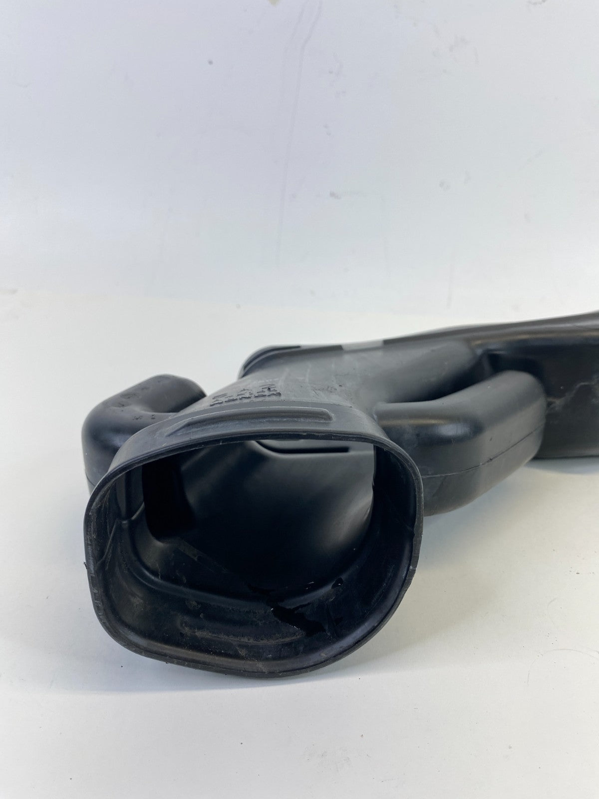 2013 2014 2015 2016 2017 Honda Accord Air Intake Cleaner Upper Duct Tube OEM