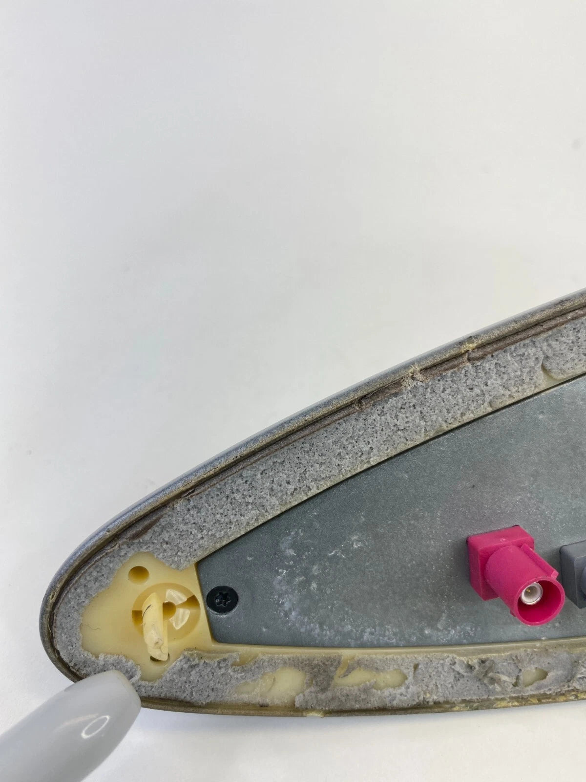 2004-2010 BMW X3 E83 ROOF RADIO ANTENNA MOUNT SHARK FIN GRAY 3411498 OEM