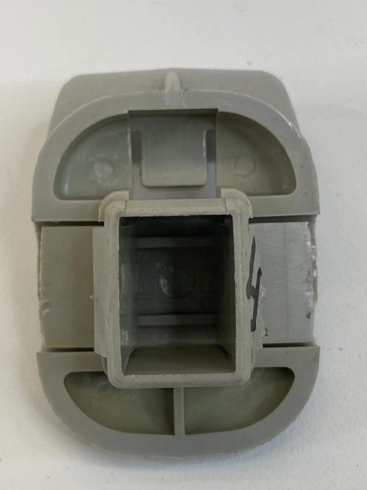 2010-2012 MAZDA CX-7 FRONT RIGHT SUN VISOR HOLDER RETAINER SUNVISOR CLIP OEM