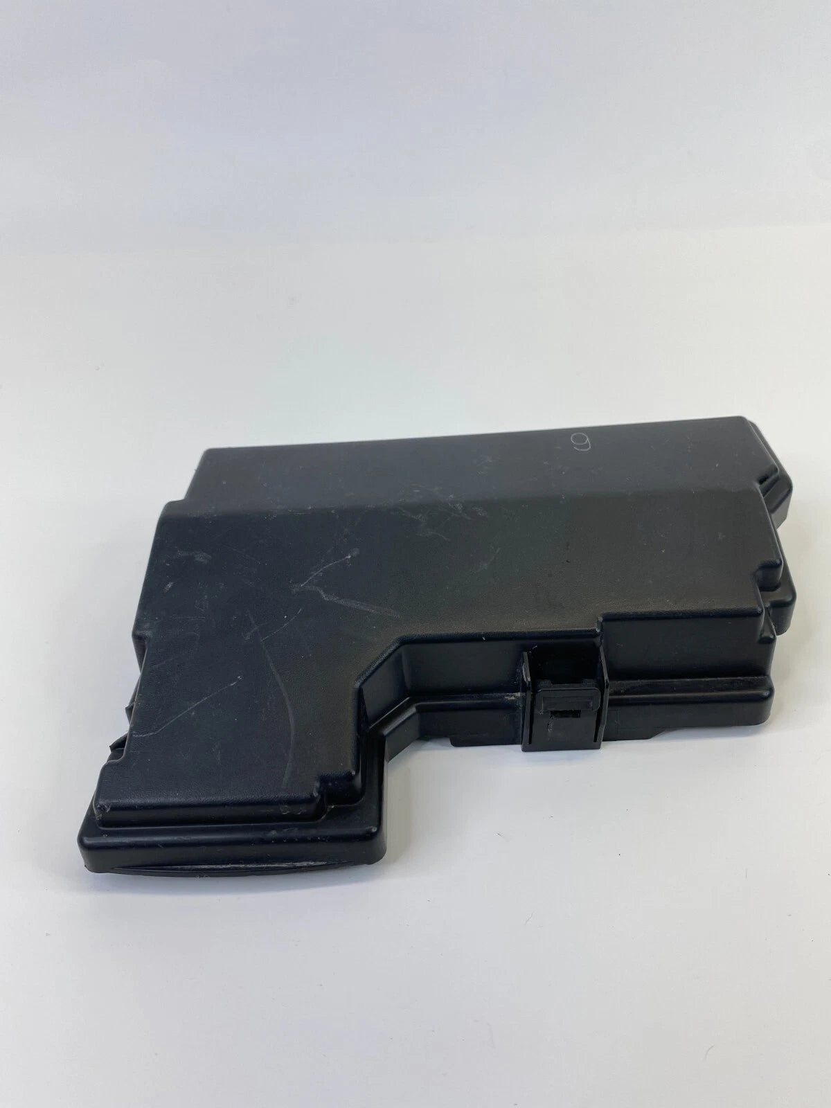 2011 11 NISSAN ROGUE UPPER FUSE BOX RELAY BOX COVER LID TRIM PANEL 9291XA2 OEM