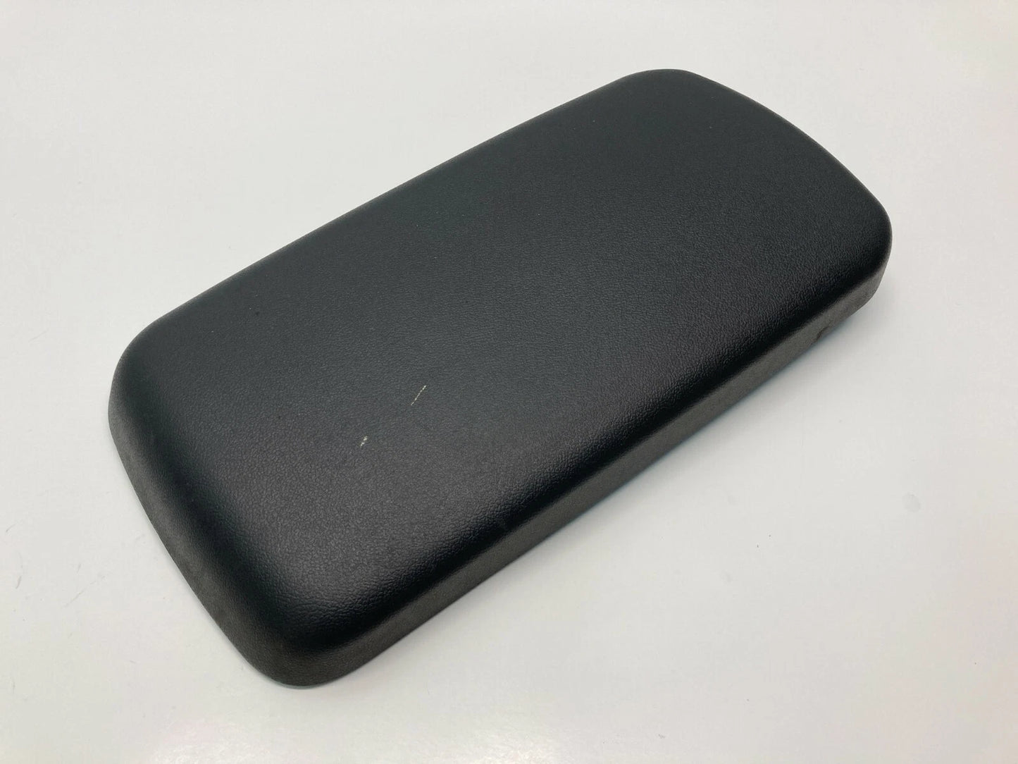 05 06 07 08 09 10 PONTIAC G6 SEDAN CENTER CONSOLE ARM REST ARMREST LID COVER OEM