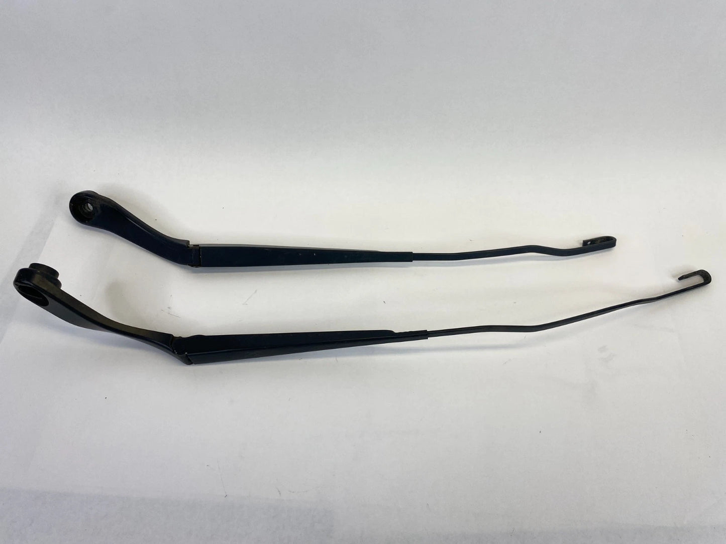 2009 2010 DODGE JOURNEY FRONT WINDSHIELD WIPER ARM PAIR SET LH RH OEM