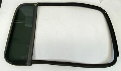 2006-2011 CHEVROLET HHR REAR LEFT BACK DOOR QUARTER FIXED WINDOW GLASS OEM