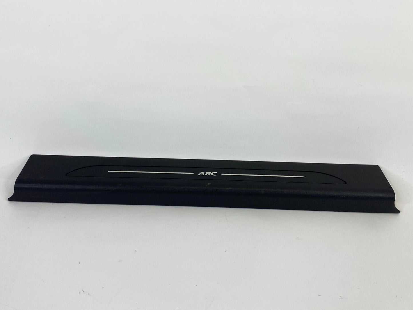 2004-2008 SAAB 9-3 FRONT RIGHT SIDE DOOR SCUFF PLATE STEP TRIM PANEL 12803117