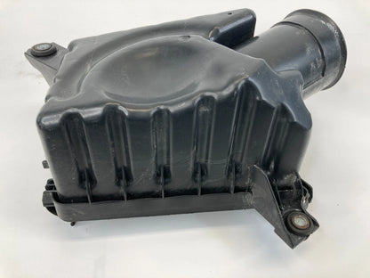 2005-2010 KIA SPORTAGE 2.7L V6 AIR CLEANER INTAKE BOX LOWER CASE OEM 281122E000
