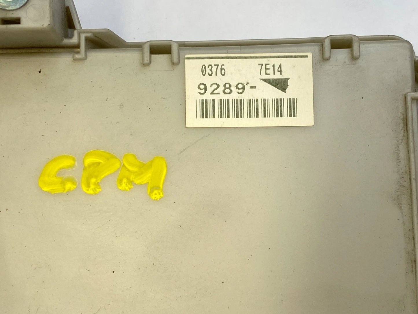 2007-2011 LEXUS GS350 GS450H FUSE JUNCTION BLOCK ASSEMBLY 82670-30230 OEM