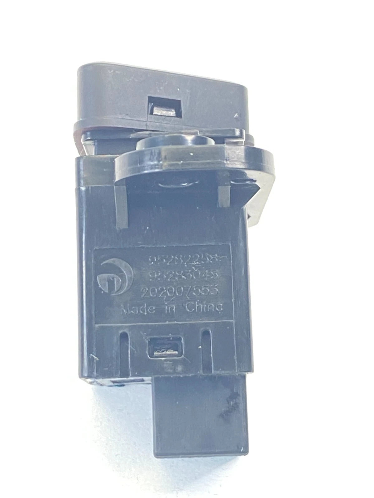 11-16 CRUZE 12-20 SONIC FRONT DASH INTERIOR HAZARD WARNING LAMP SWITCH 95282258