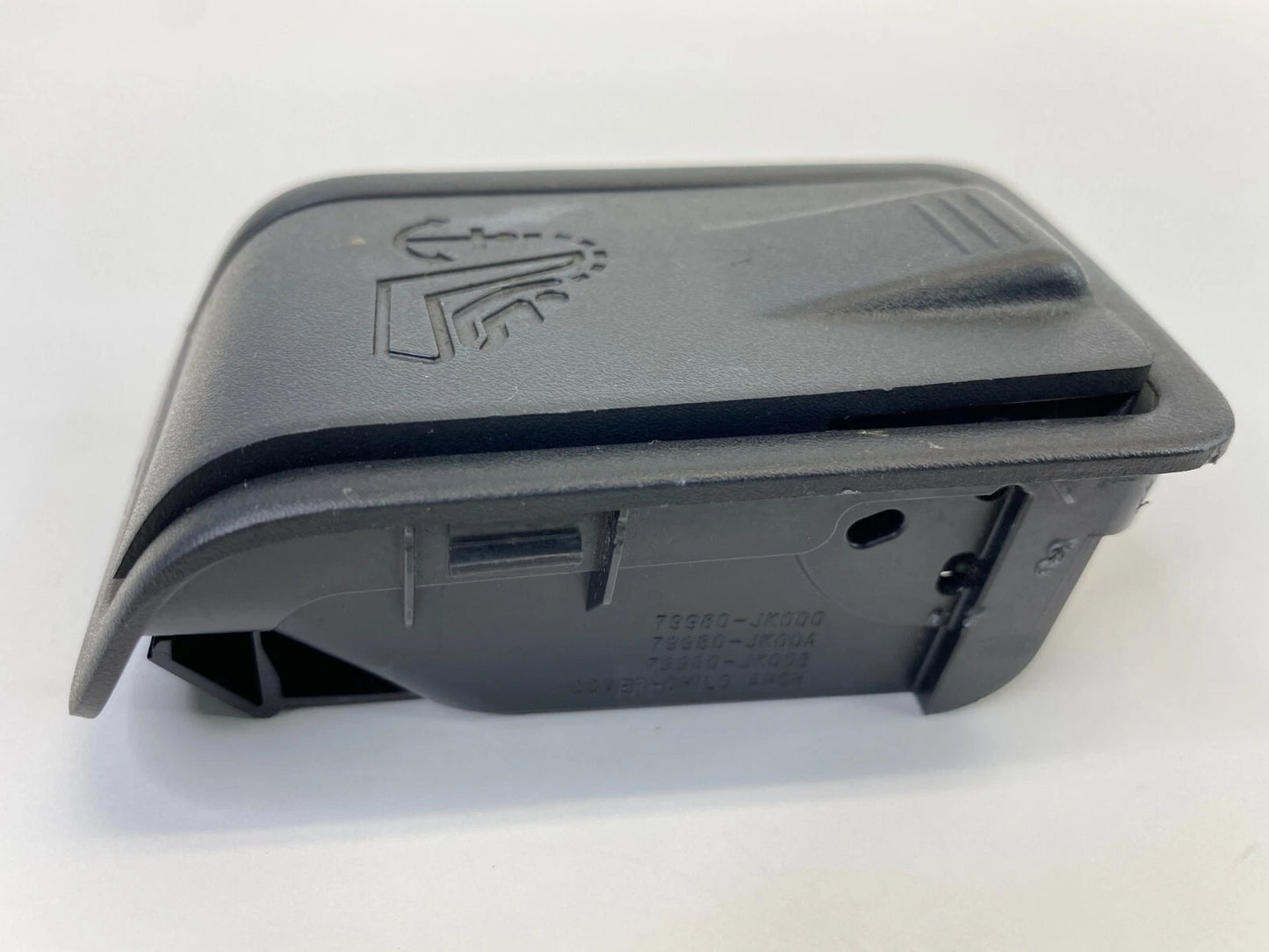 2007 2008 INFINITI G35 SEDAN REAR CHILD SEAT HOOK ANCHOR COVER TRIM 79980-JK000