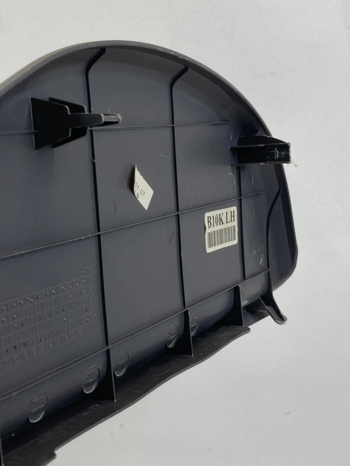 2007-2010 KIA SEDONA FRONT LEFT DRIVER SIDE INTERIOR DASH END TRIM CAP OEM